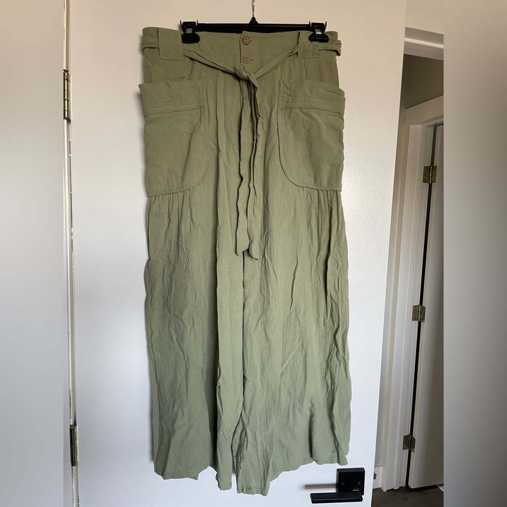 Wide leg linen style Olive Green Pants